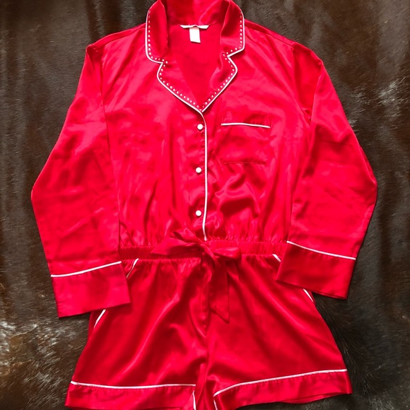 Victoria Secret romper - Picture 1 of 4